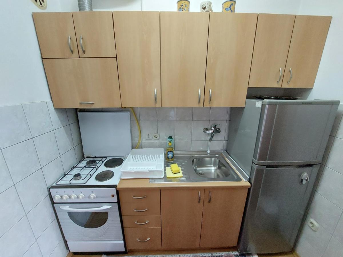 Apartment Honey Free Parking Сараево Экстерьер фото